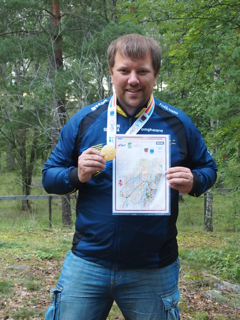Martin Fredholm med WTOC-guld och vinnarkarta.