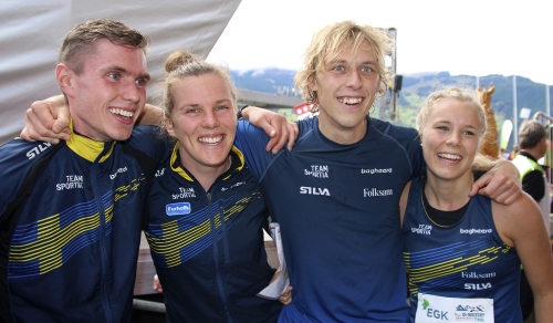Det segrande laget. Martin Regborn, Helena Bergman (fd Jansson), Oskar Sjöberg och Sara Hagström.
