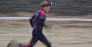 Mattias mot mål i gryningen på 10mila 2009
