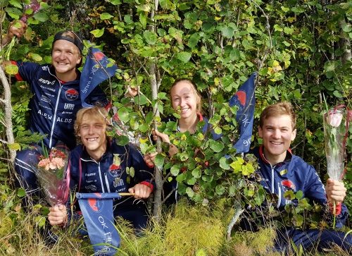 Linnélöparna som placerade sig topp tio på årets lång-SM. Från vänster: Rassmus Andersson (silver), Oskar Sjöerg (brons), Johanna Öberg (nia), Albin Ridefelt (fyra).